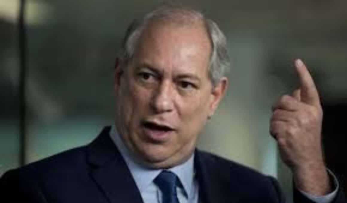 Pré-candidato à Presidência, Ciro Gomes visita Belém