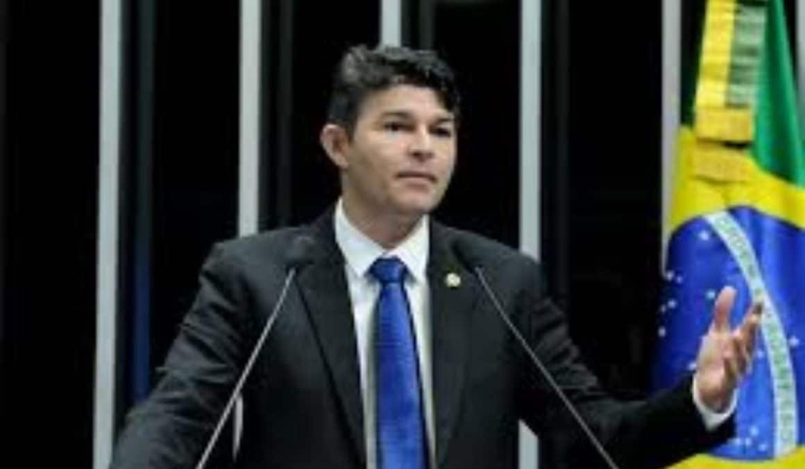 Senador de MT que combatia a corrupção e pediu a saída de Dilma tem mandato cassado por fraude em ordem de suplentes em ata de convenção Senador de MT que combatia a corrupção e pediu a saída de Dilma tem mandato cassado por fraude em ordem de suplentes em ata de convenção