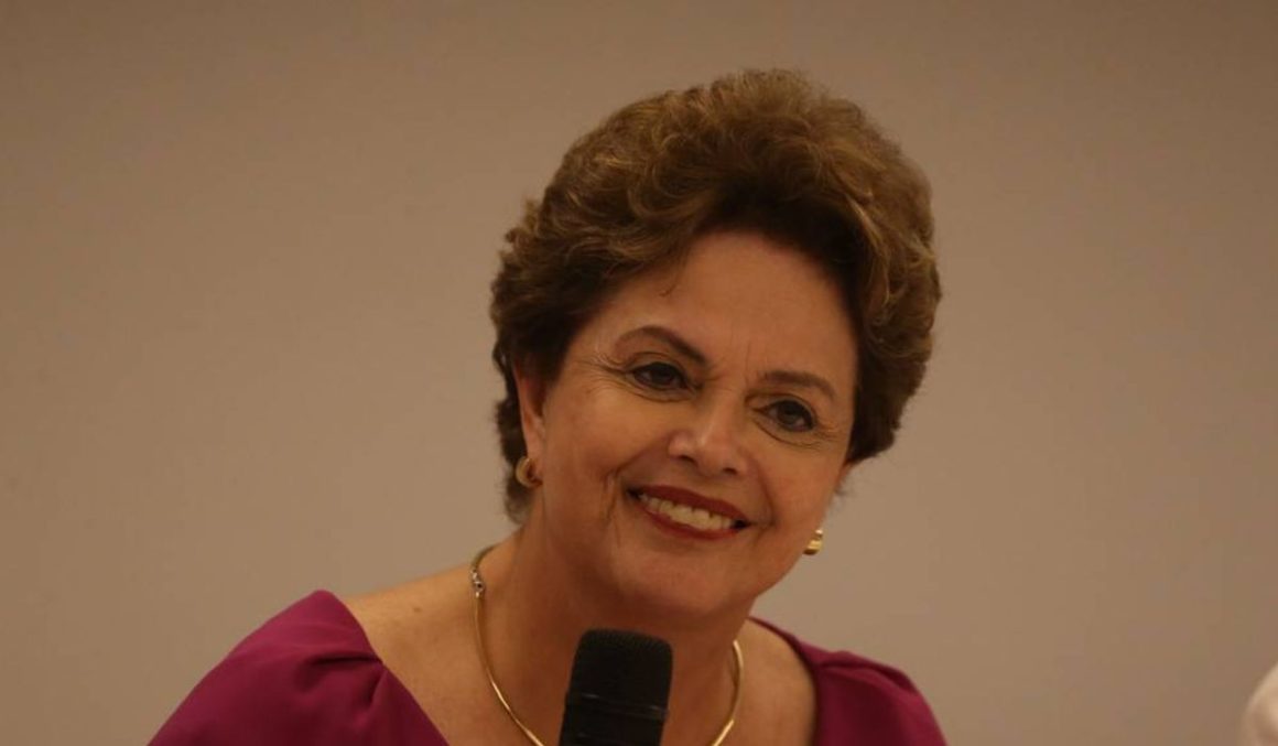 Dilma lidera disputa pelo Senado mineiro
