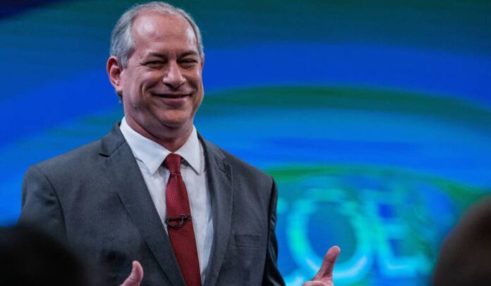 Ciro sinaliza apoio a Haddad: 'Luto contra o fascismo'