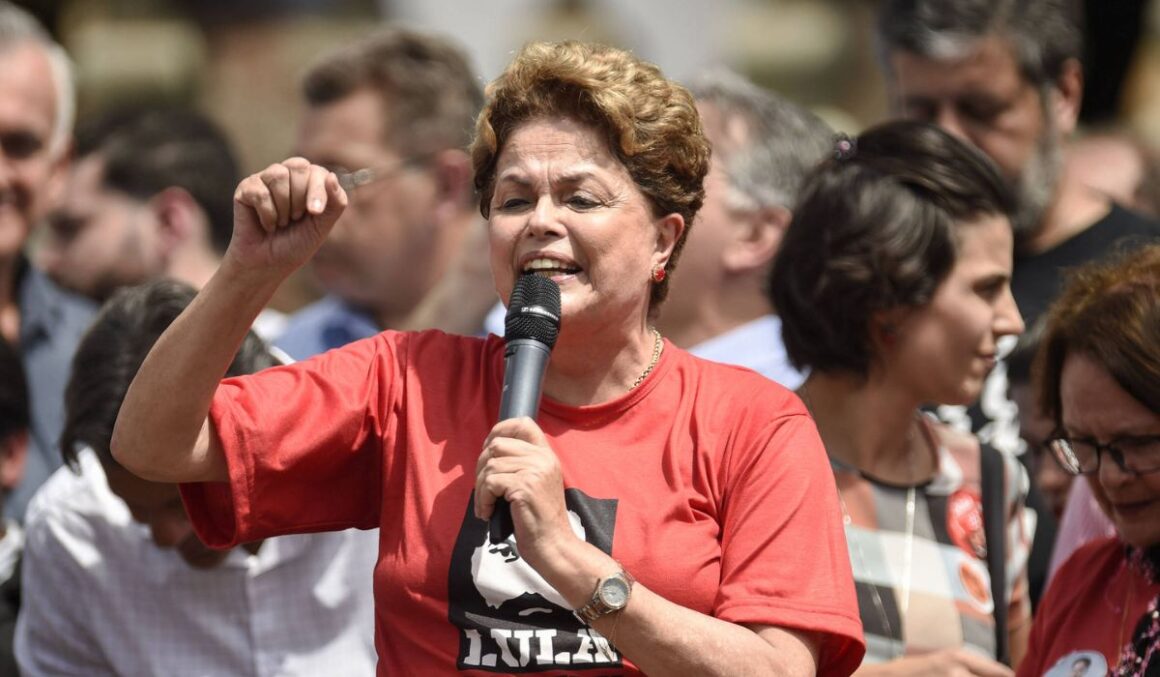 TSE mantém validade da candidatura de Dilma ao Senado