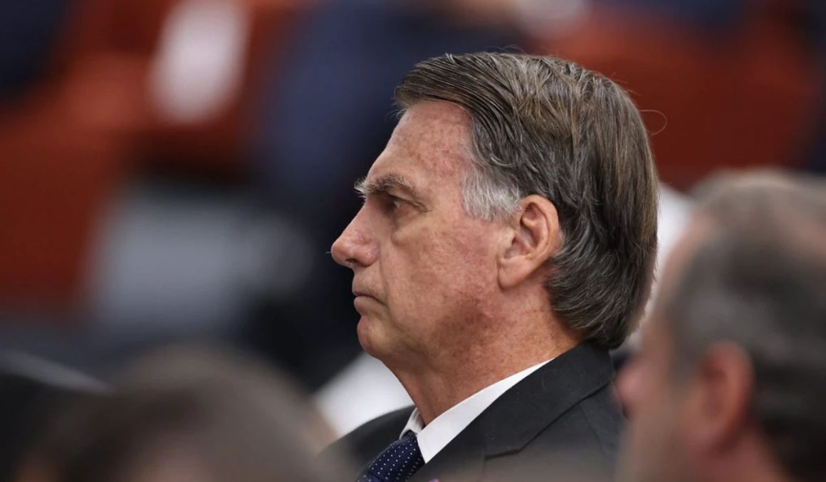 Bolsonaro pode ser punido por suposto 'caixa 2'? Especialistas avaliam