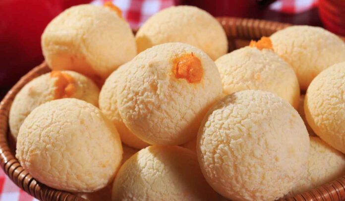 PÃO DE QUEIJO DE LIQUIDIFICADOR: CONFIRA A RECEITA