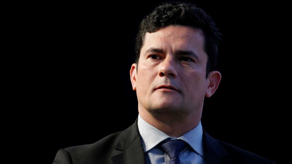 Moro tem casa própria, mas também recebe auxílio-moradia. A exemplo de Bolsonaro, será por canibalismo, para “comer gente”?