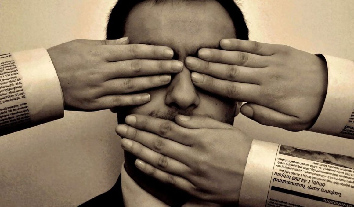 Liberdade de EXPRESSÃO “CUIDADO” Liberdade de EXPRESSÃO "CUIDADO"