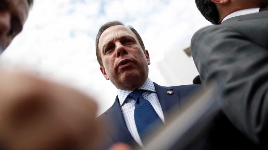 ‘Vai pra casa, vagabundo’, diz Doria ao discutir com manifestantes