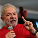 Ex-presidente Lula Furioso e Veloz, muito veloz no ataque