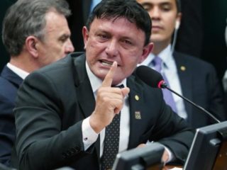 O deputado federal Éder Mauro (PSD-PA) foi condenado nesta terça-feira (18) por difamação agravada contra o ex-deputado Jean Wyllys.
