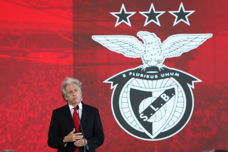 Jorge Jesus se emociona ao falar do Flamengo, na sua apresentação ao Benfica