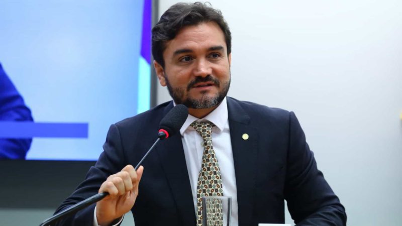 Tucano indicado como líder do governo pode ser expulso