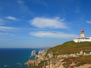 Cabo da Roca é o ponto mais ocidental de Portugal Continental e da Europa continental