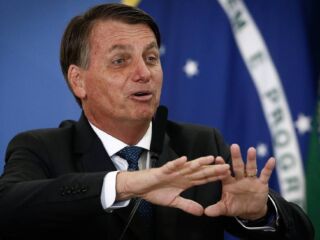 'Fechamento não é política correta contra a covid-19', diz Bolsonaro
