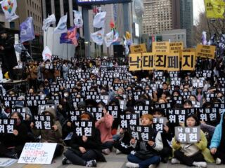 Aborto é descriminalizado na Coreia do Sul no primeiro dia de 2021