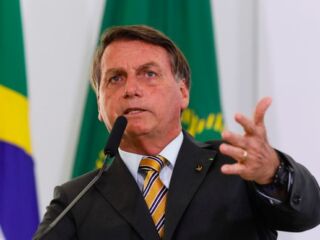 'Não vou dizer que sou excelente presidente', diz Bolsonaro, sob pressão de vacina e de ofensiva pró-impeachment