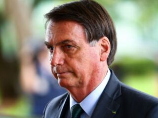 Bolsonaro se diz a favor de voto impresso em 2022