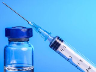Anvisa aprova uso emergencial das vacinas CoronaVac e AstraZeneca no Brasil