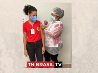 Profissionais do Hospital Regional de Marabá recebem a segunda dose da vacina contra a Covid-19