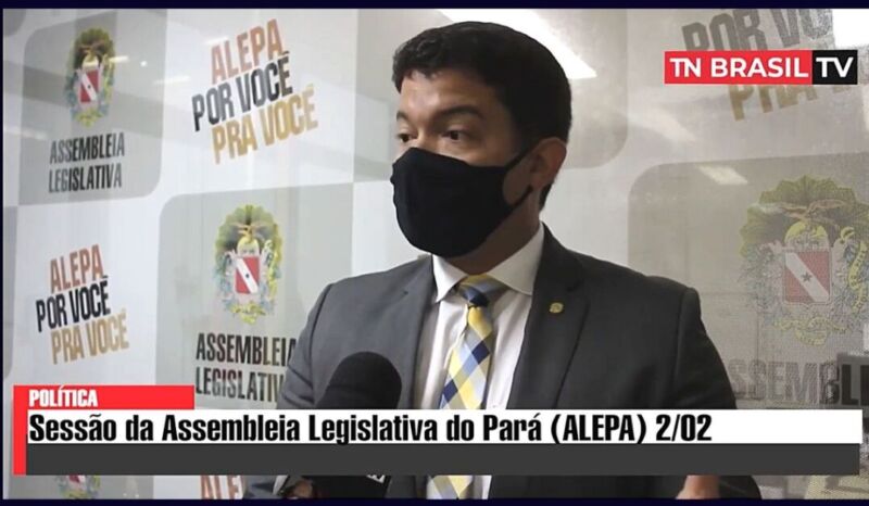 O deputado Miro Sanova, líder do PDT (Partido Democrático Trabalhista) na ALEPA (Assembleia Legislativa do Pará), em entrevista para o jornalista Taciano Cassimiro, do TN BRASIL TV, falou do contexto de pandemia e seus desafios econômicos, principalmente, que empurra milhões de pessoas para o desemprego e consequentes necessidades. Miro reconhece que os desafios são grandes para o Estado do Pará em virtude do coronavírus, e tem certeza que a principal discursão no parlamento será justamente à pandemia. Mas "O estado brasileiro tem de cumprir seu papel diante da pandemia" providenciando vacinas e auxílio a população que vive na falta de condições de sobrevivência. O deputado Miro descrevendo a situação do momento afirmou "Falta emprego, falta condições de sobrevivência para essas pessoas, e os governos tanto estadual quanto federal e os municipais também tem que auxiliar a população nesse momento". O deputado Sanova, 39 anos, duas vezes vereador de Ananindeua 2008 e 2012, está em seu segundo mandato, é conhecido como "O deputado que conhece o Pará". Veja a entrevista na íntegra: 