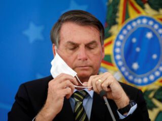 'Para a mídia, o vírus sou eu', diz Bolsonaro no ápice da pandemia no Brasil