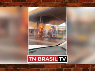 Posto de gasolina pega fogo após ser atingido por raio em Canaã dos Carajás