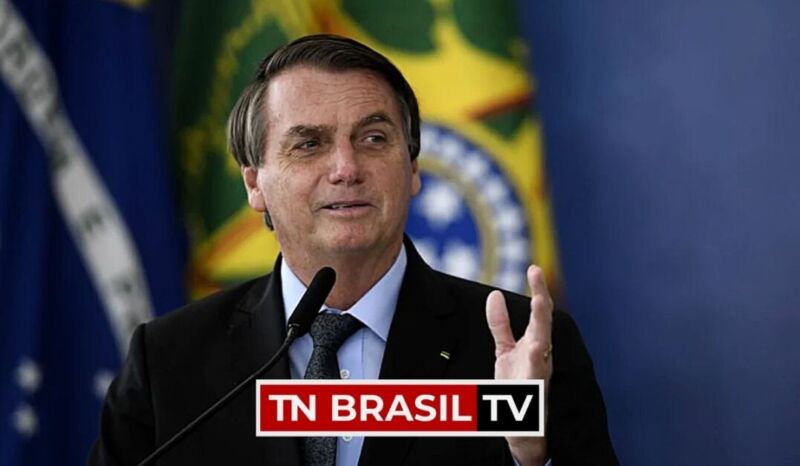 Bolsonaro entrega ao Congresso proposta do novo Bolsa Família