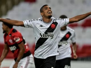 Vasco volta a vencer o Flamengo após 5 anos de jejum, 3x1.