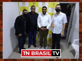 Líderes Políticos enviam representantes na Igreja da Comunidade