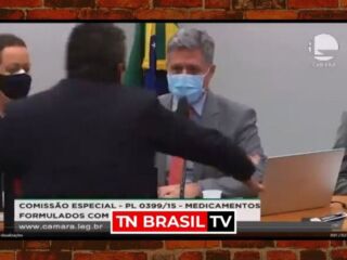 Presidente Ricardo Teixeira acusa Diego Garcia de agressão 