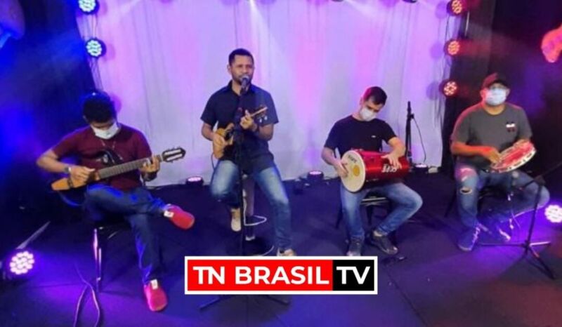 Músico Toninho Marajó conquista público com excelente repertório