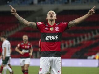 Flamengo larga bem e justifica o título "Melhor do Brasil"