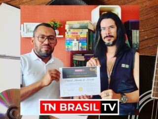 Cantor Patrick Azevedo recebe "Prêmio Cidadão Tailandense" no TN BRASIL TV