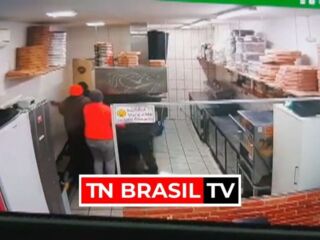 Vídeo mostra grupo cercando PM em pizzaria; 4 foram mortos