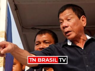 'Você escolhe: vacina ou prisão', disse o presidente das Filipinas