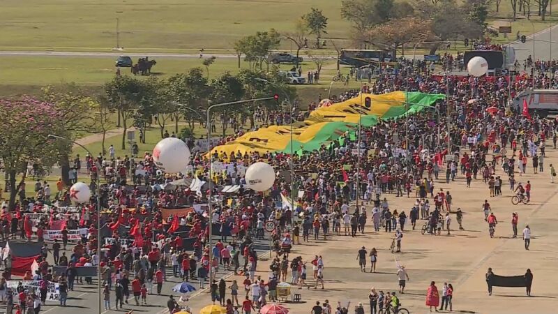 Brasília e 8 Capitais promovem protestos contra Bolsonaro