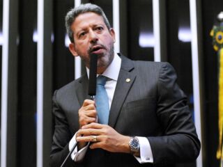 Arthur Lira "refuto qualquer possibilidade de aventura contra a democracia"