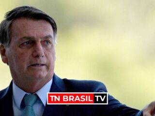 Jair Bolsonaro xinga Barroso (presidente do TSE) - "filho da p..."