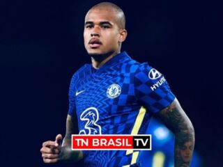 Kenedy testa positivo para Covid, e chegada ao Flamengo é adiada