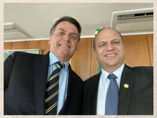 "Brasil não pode perder a chance de reeleger Bolsonaro em 2022" - disse Ricardo Barros.