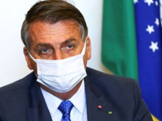 Presidente Jair Bolsonaro pede mudanças no ICMS (Imposto sobre Circulação de Mercadorias e Serviços) em relação ao combustível