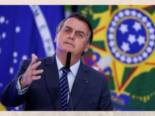 Bolsonaro afirma - 'Brasil foi um dos países cuja economia menos sofreu durante a pandemia'.