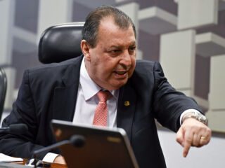 Senador Aziz comentou -"Eu preciso ser convencido de que houve [genocídio]. Até agora eu não fui".