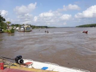 Mar avança sobre o rio Amazonas e causa problemas aos ribeirinhos 'não presta nem para beber'