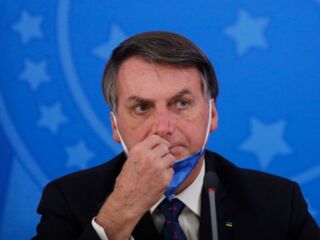 Presidente Bolsonaro fala sobre nova onda de Covid-19.