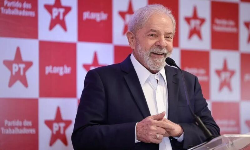 Lula Lidera pesquisa com 43%, presidente Bolsonaro segue atrás com 25%.