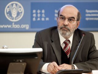 "Não há uma política de combate à fome hoje no Brasil" diz José Graziano.
