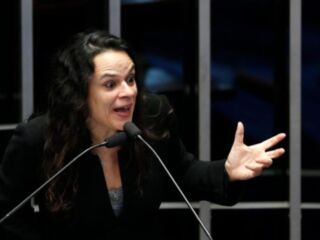 Janaina disse que Bolsonaro "parece um presidente filiado ao Psol”