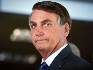 Reajuste no piso salarial é anunciado pelo presidente Jair Bolsonaro