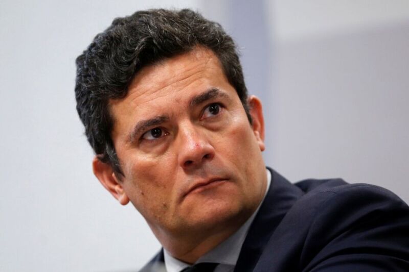 Sergio Moro diz que PF "não prende grandes tubarões da corrupção"