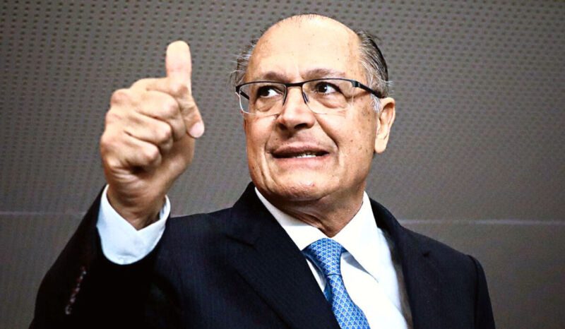 PV convida Geraldo Alckmin para se filiar e confirma chapa com Lula