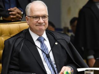 O ministro Edson Fachin assume a presidência do Tribunal Superior Eleitoral